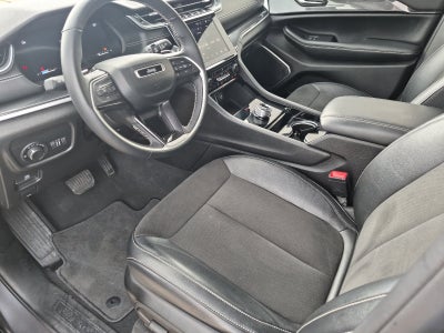 2022 Jeep Grand Cherokee Altitude