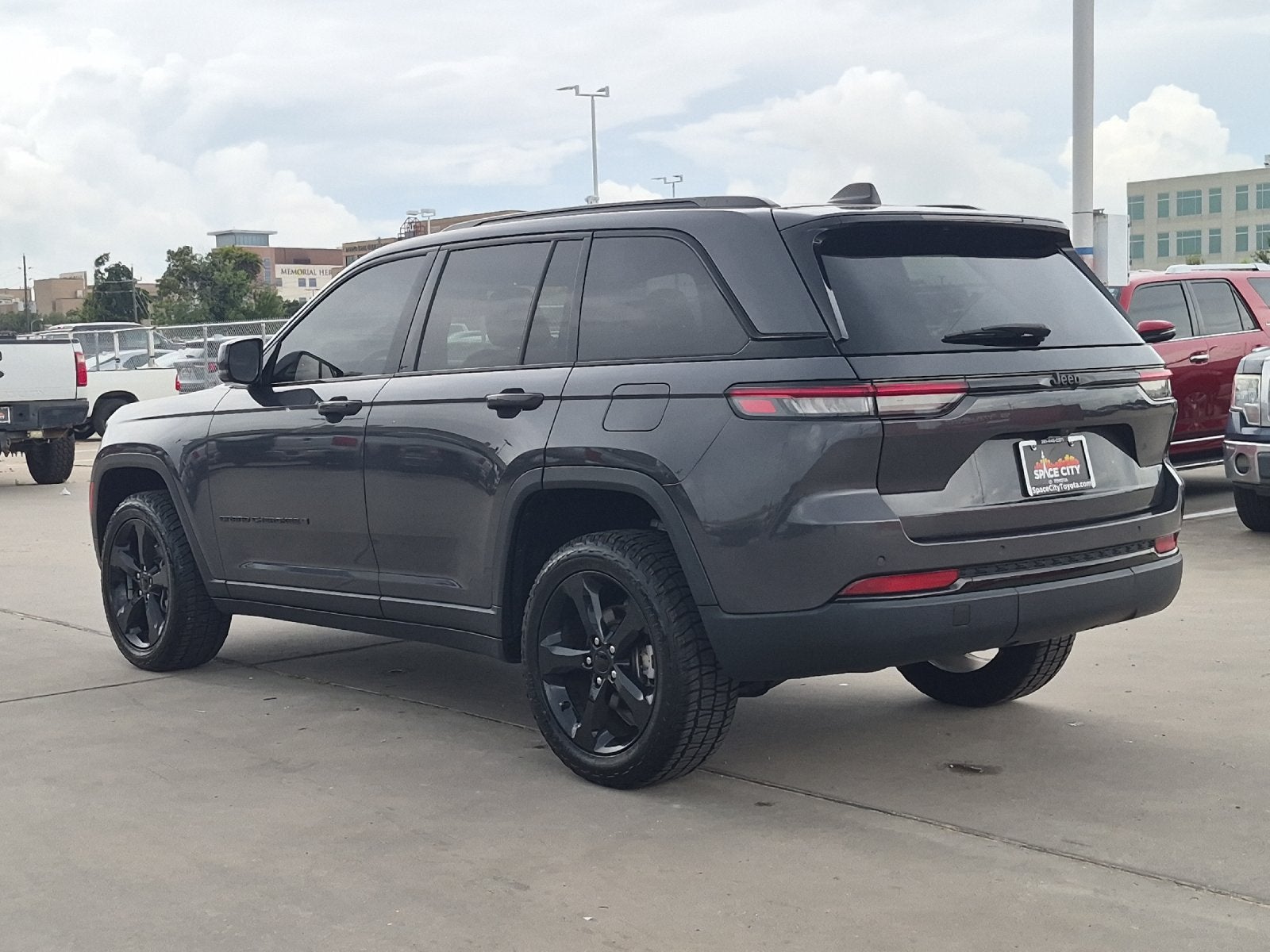 2022 Jeep Grand Cherokee Altitude