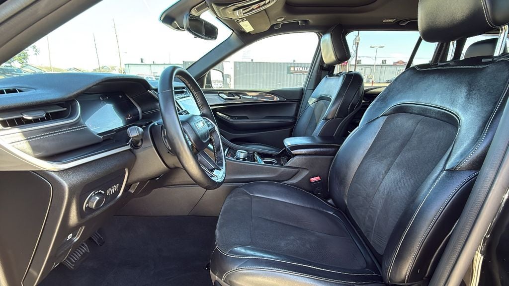 2022 Jeep Grand Cherokee Altitude