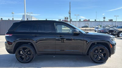 2022 Jeep Grand Cherokee Altitude