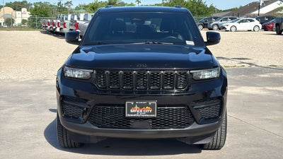 2022 Jeep Grand Cherokee Altitude