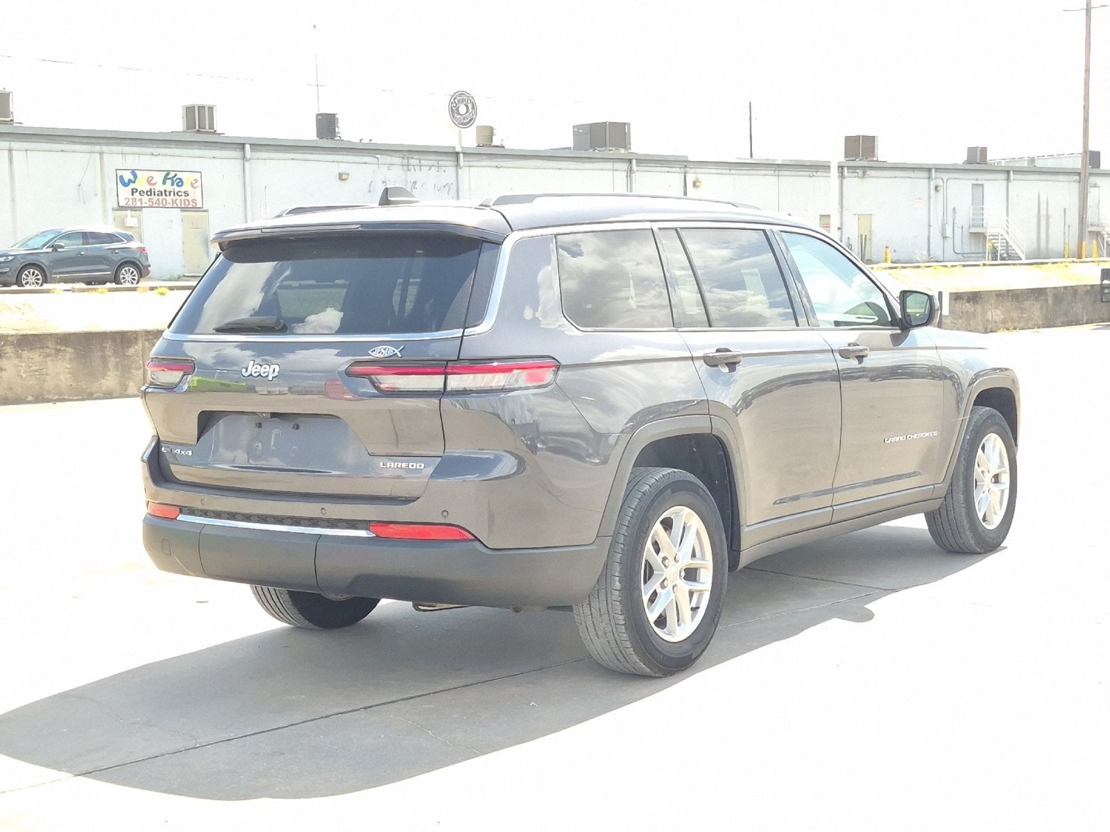 2023 Jeep Grand Cherokee L Laredo