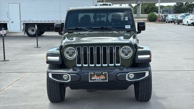 2022 Jeep Gladiator Overland