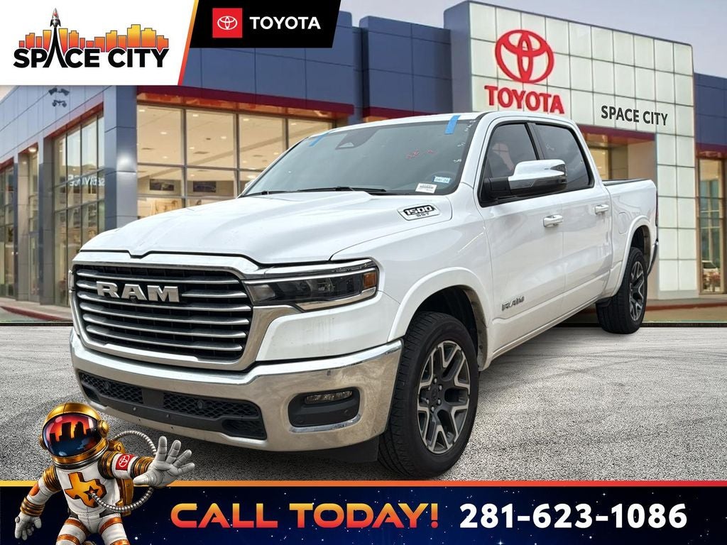 2025 RAM 1500 Laramie 4x4 Crew Cab 5'7's photo