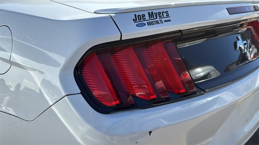 2016 Ford Mustang V6