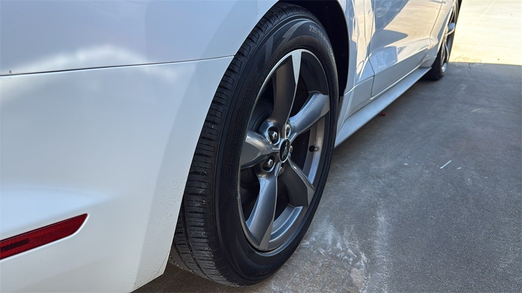 2016 Ford Mustang V6