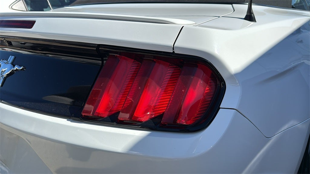 2016 Ford Mustang V6