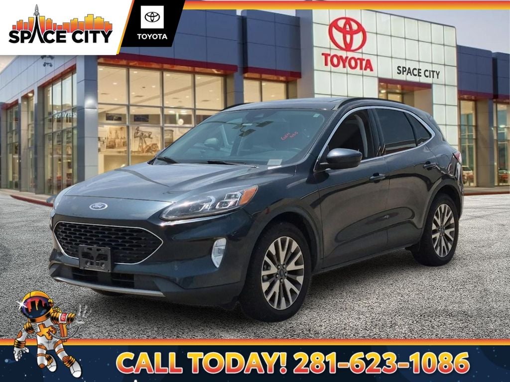 2022 Ford Escape Titanium