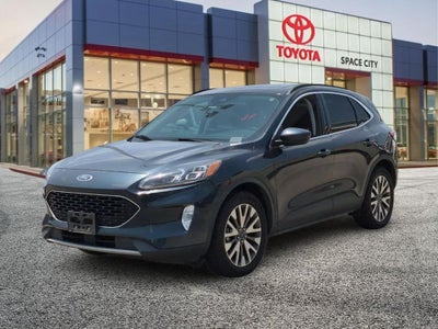 2022 Ford Escape Titanium