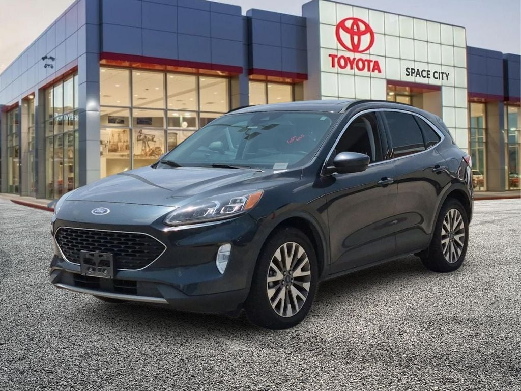 2022 Ford Escape Titanium