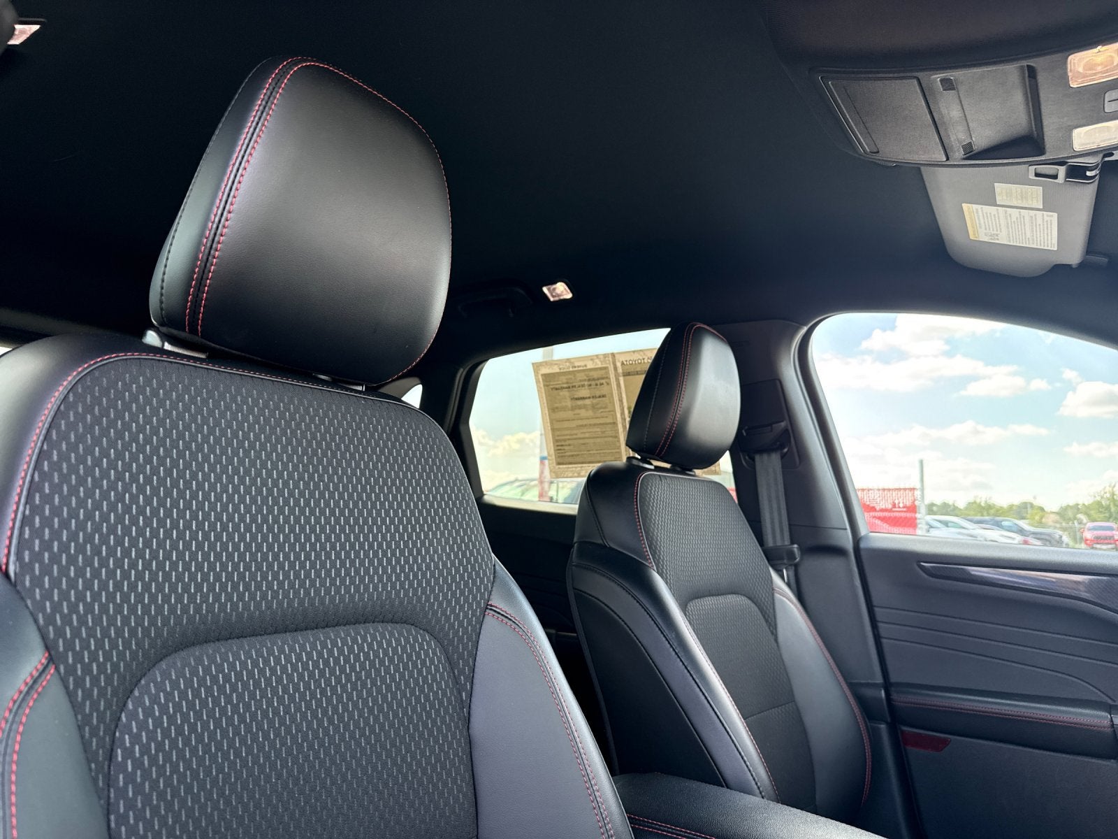 2025 Ford Escape ST-Line Select