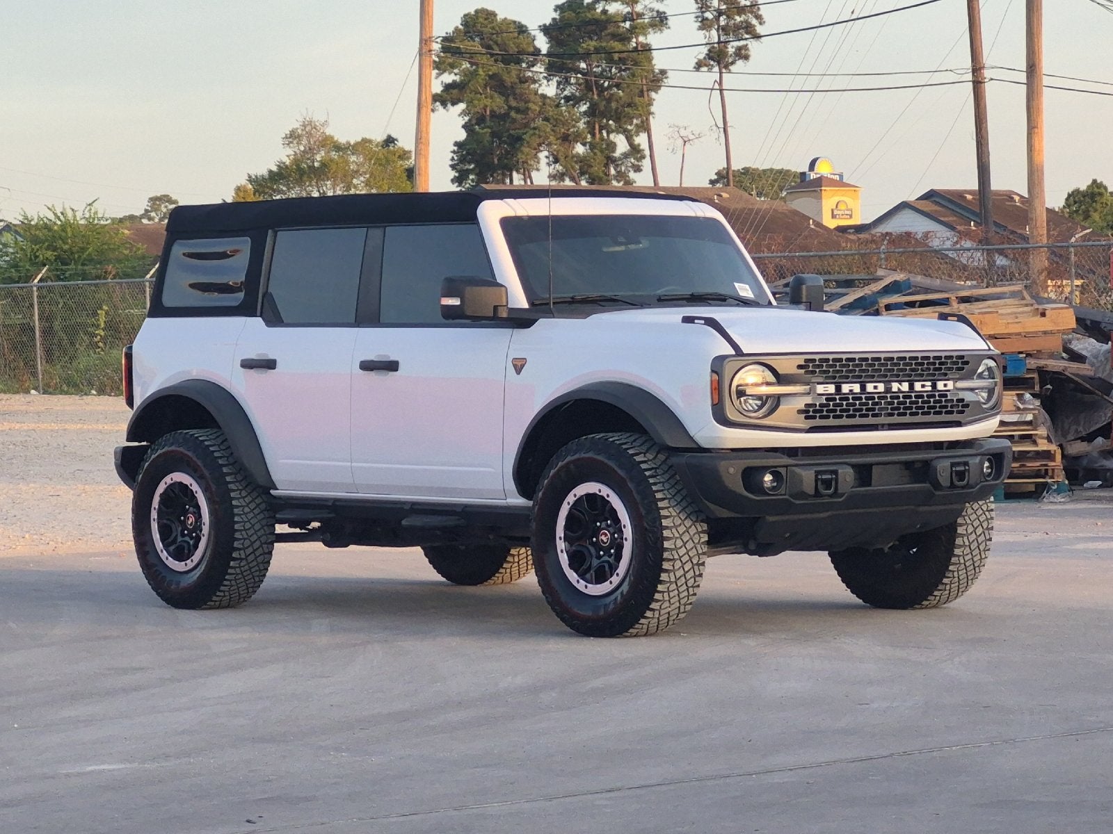 2023 Ford Bronco Badlands