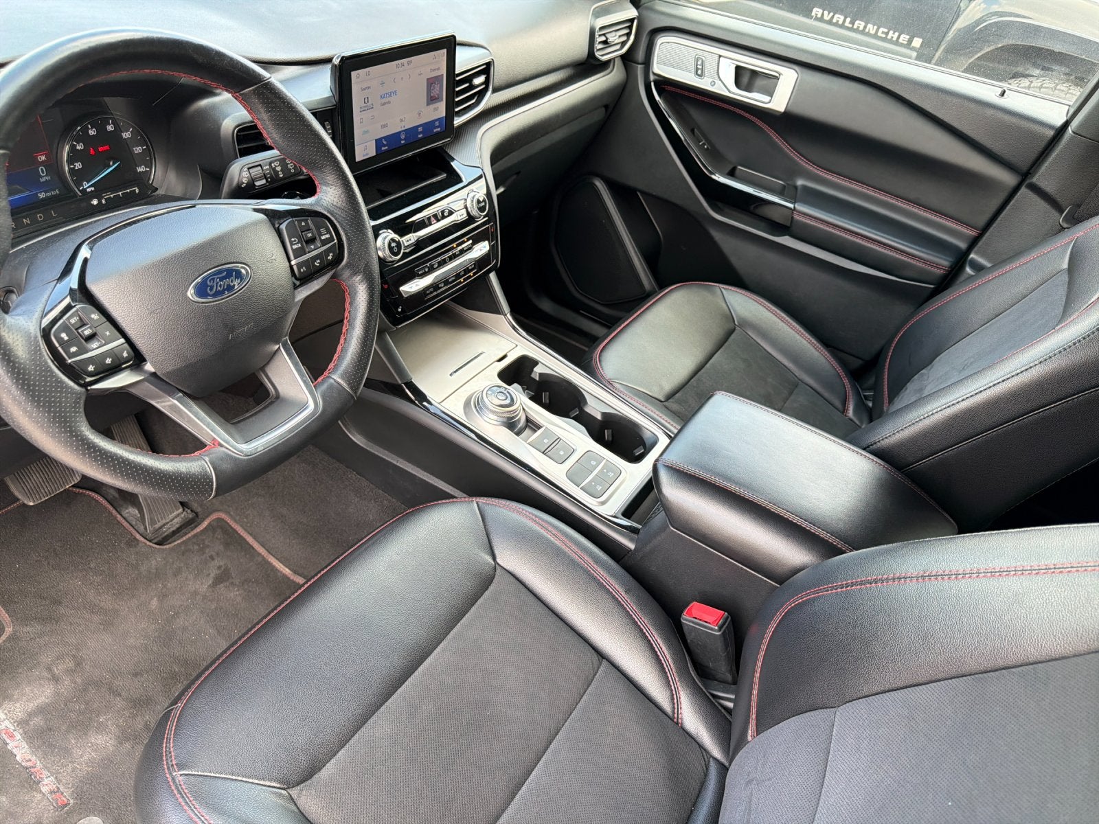 2022 Ford Explorer ST-Line
