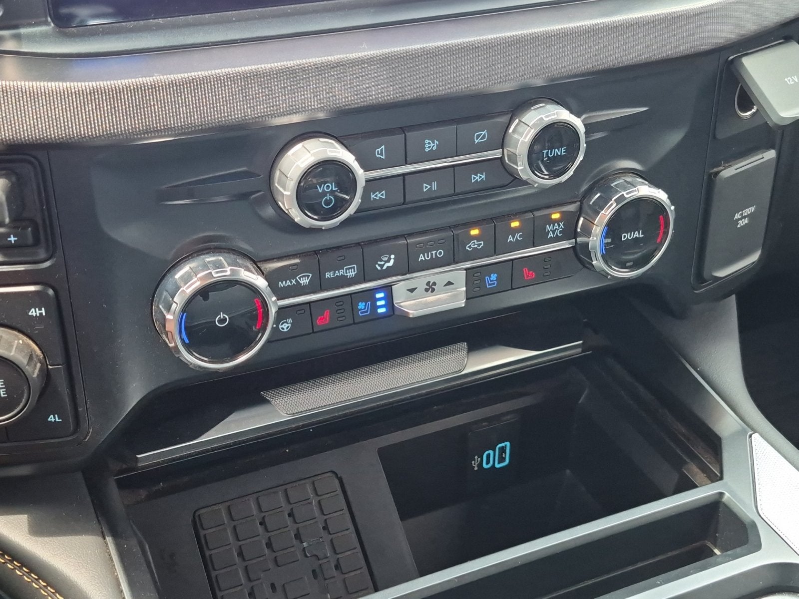 2024 Ford F-250 Platinum