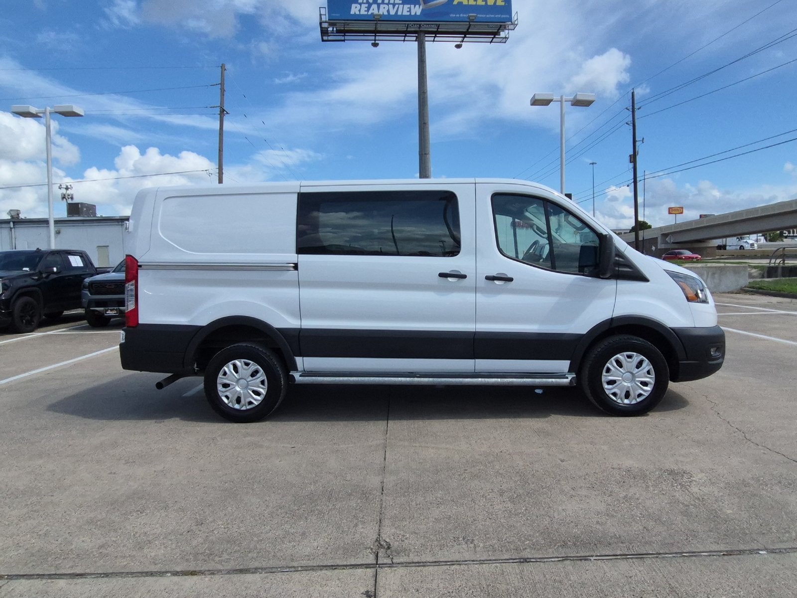 2025 Ford Transit Base
