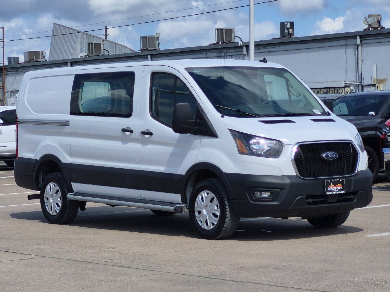 2025 Ford Transit Base