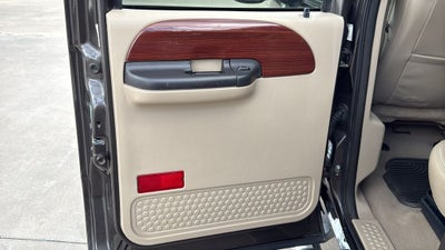 2006 Ford F-350SD Lariat DRW