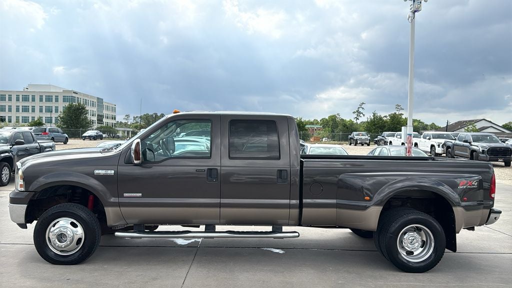 2006 Ford F-350SD Lariat DRW