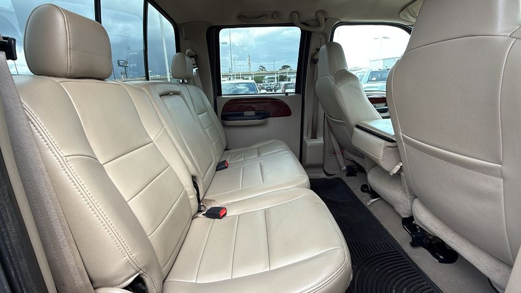 2006 Ford F-350SD Lariat DRW