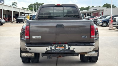2006 Ford F-350SD Lariat DRW