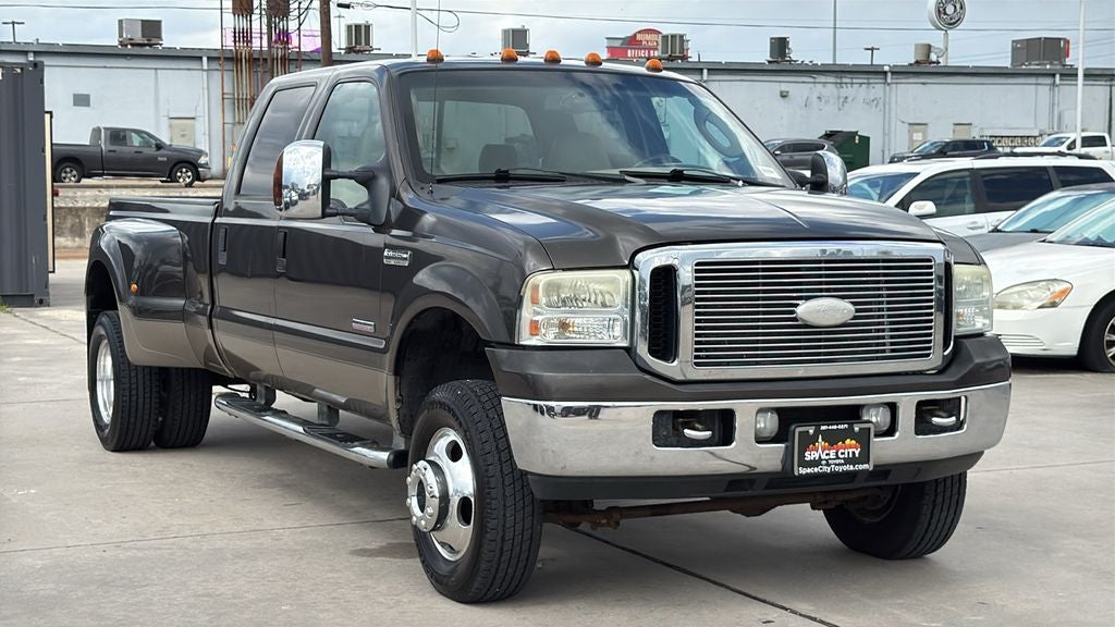 2006 Ford F-350SD Lariat DRW