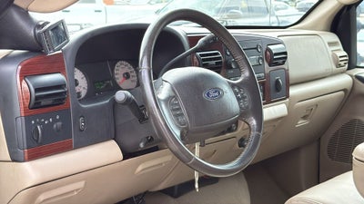 2006 Ford F-350SD Lariat DRW