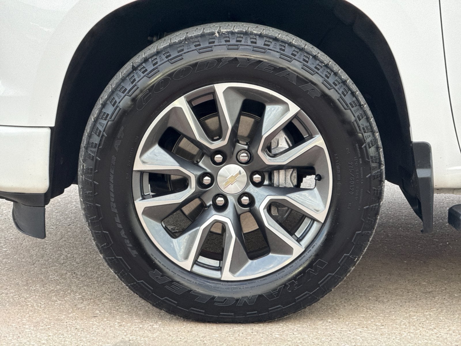 2023 Chevrolet Silverado LT
