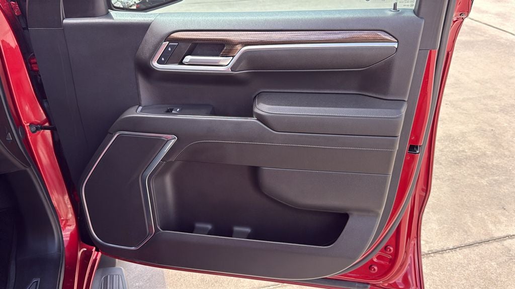 2024 Chevrolet Silverado RST