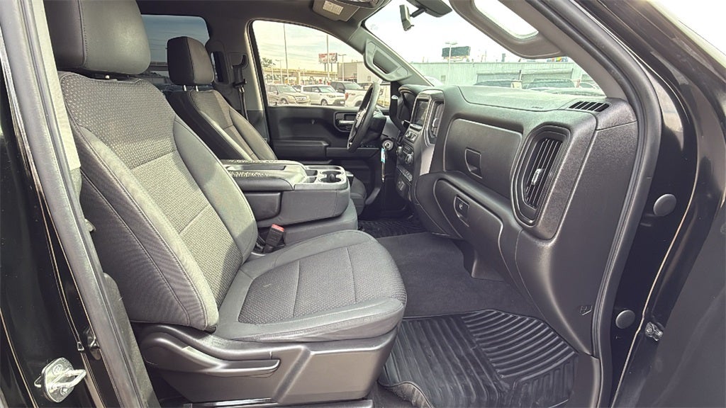 2020 Chevrolet Silverado Custom