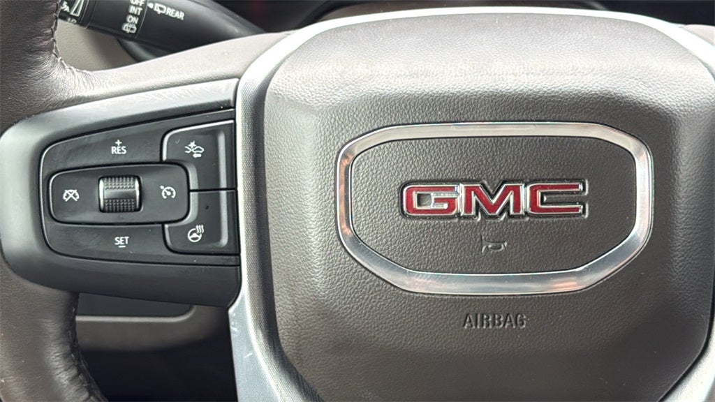 2022 GMC Yukon XL SLT