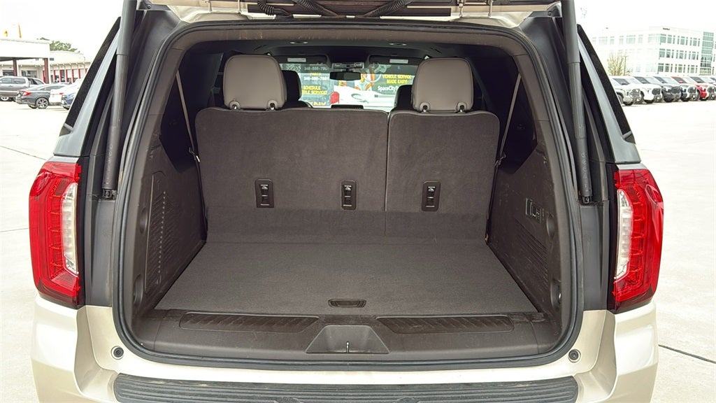 2022 GMC Yukon XL SLT