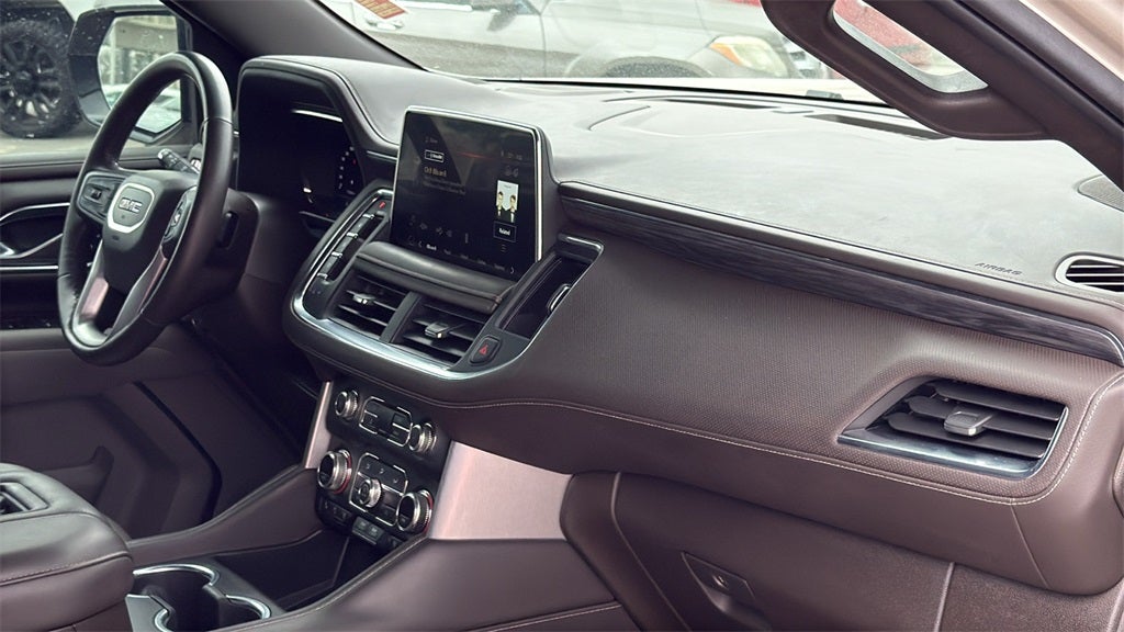 2022 GMC Yukon XL SLT