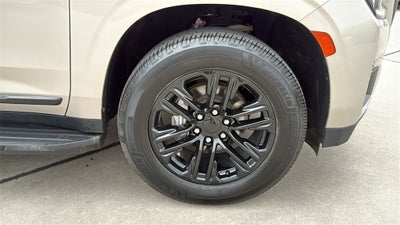 2022 GMC Yukon XL SLT