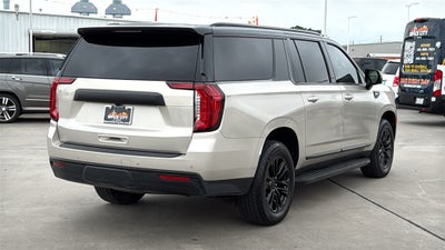 2022 GMC Yukon XL SLT