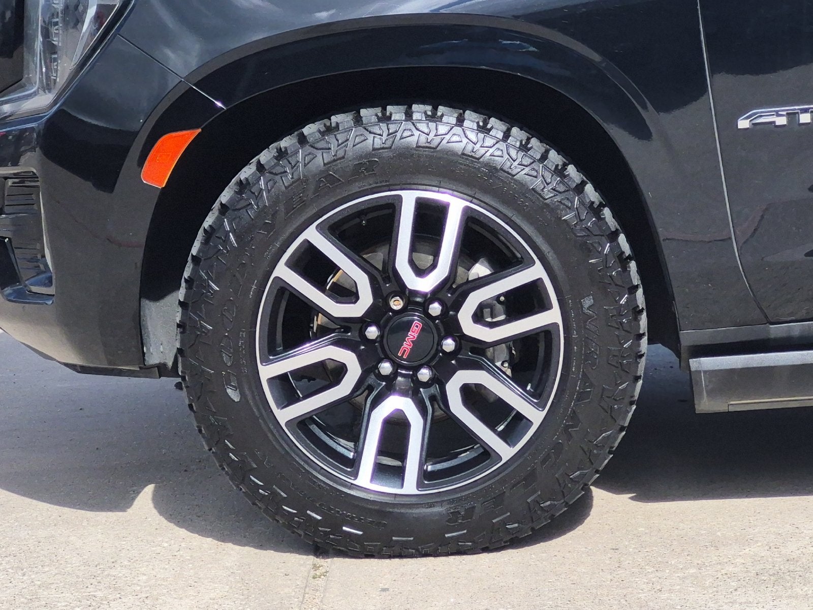2021 GMC Yukon XL AT4