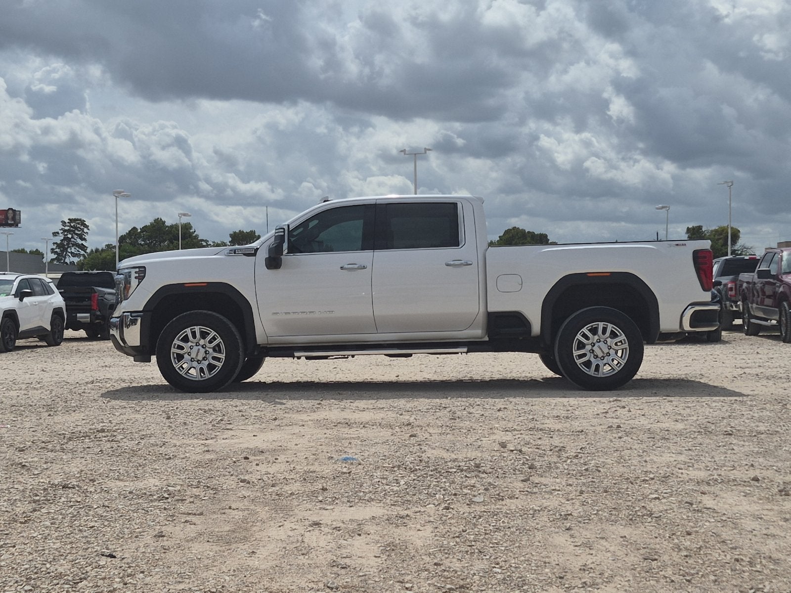 2024 GMC Sierra HD SLT