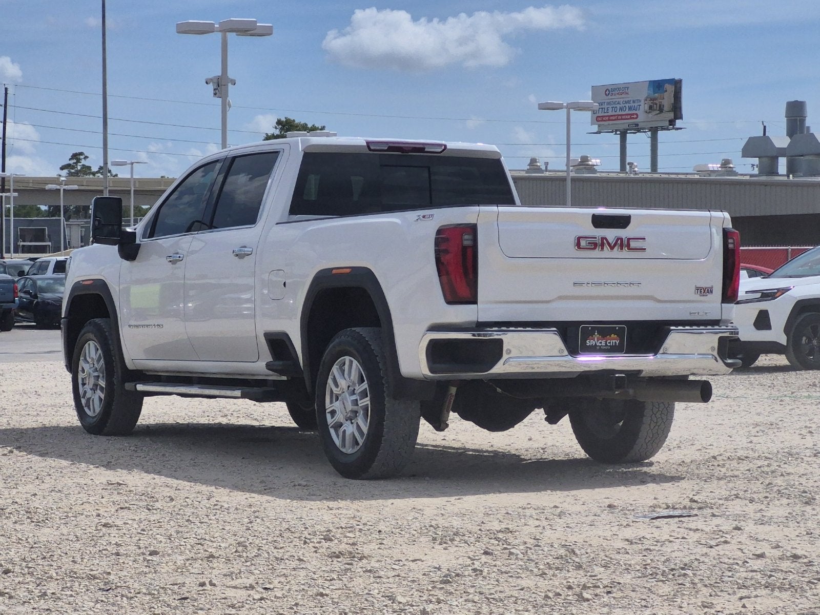 2024 GMC Sierra HD SLT