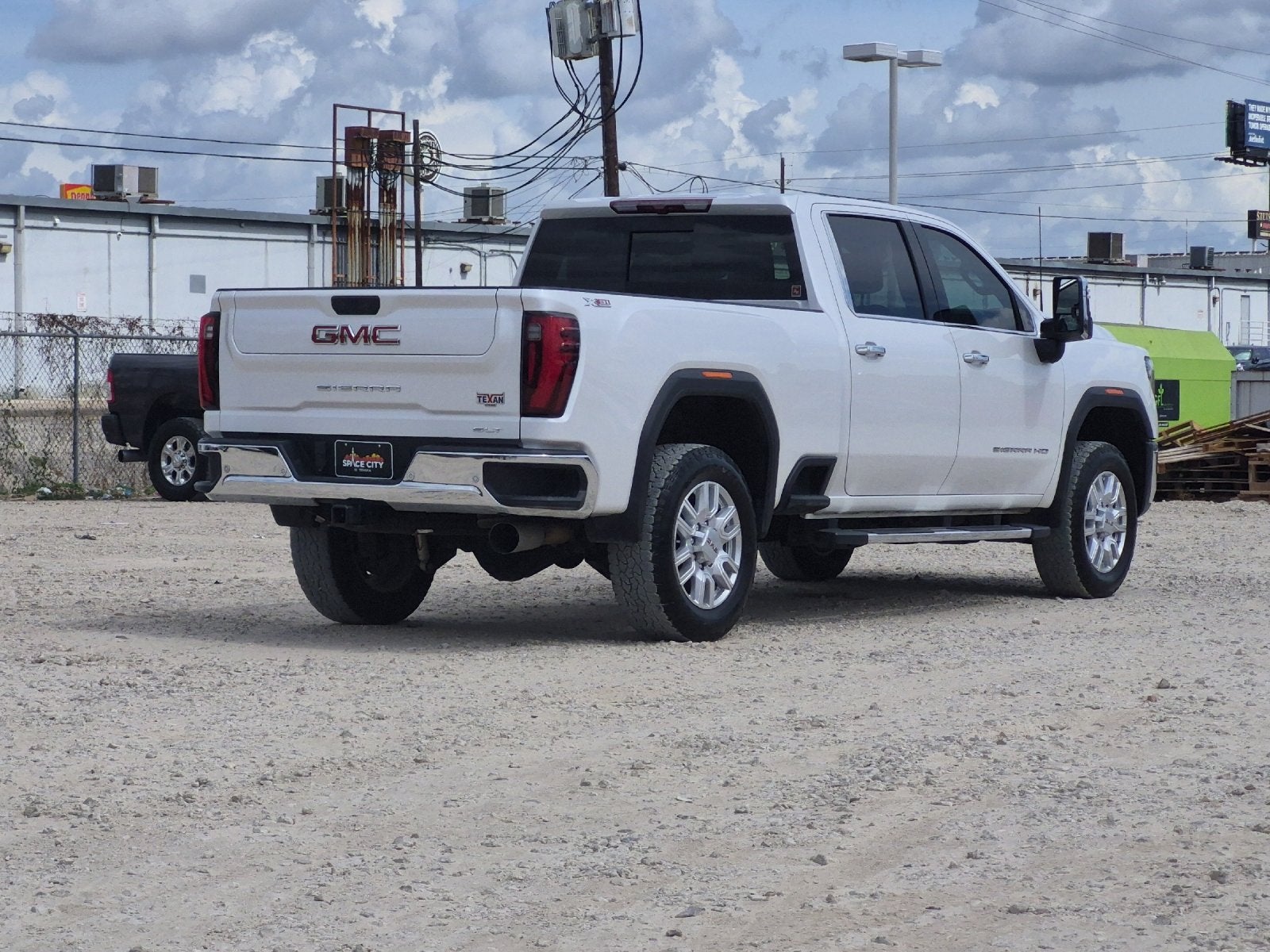 2024 GMC Sierra HD SLT
