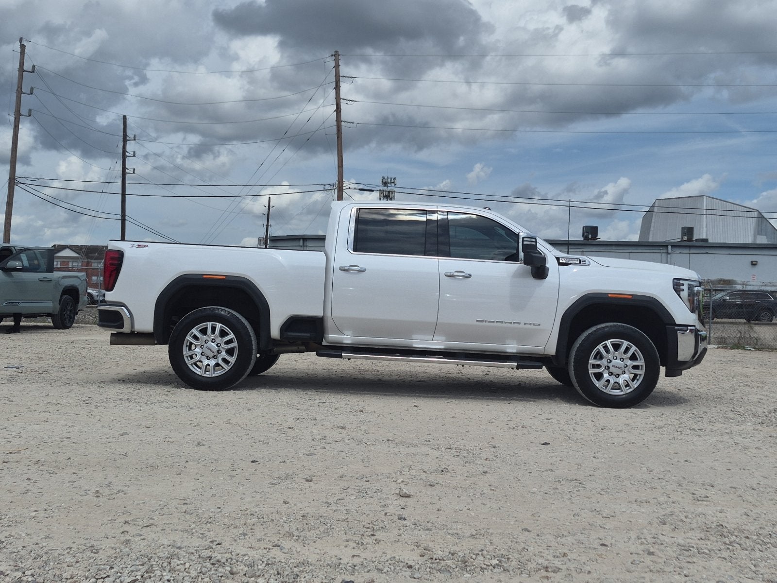 2024 GMC Sierra HD SLT