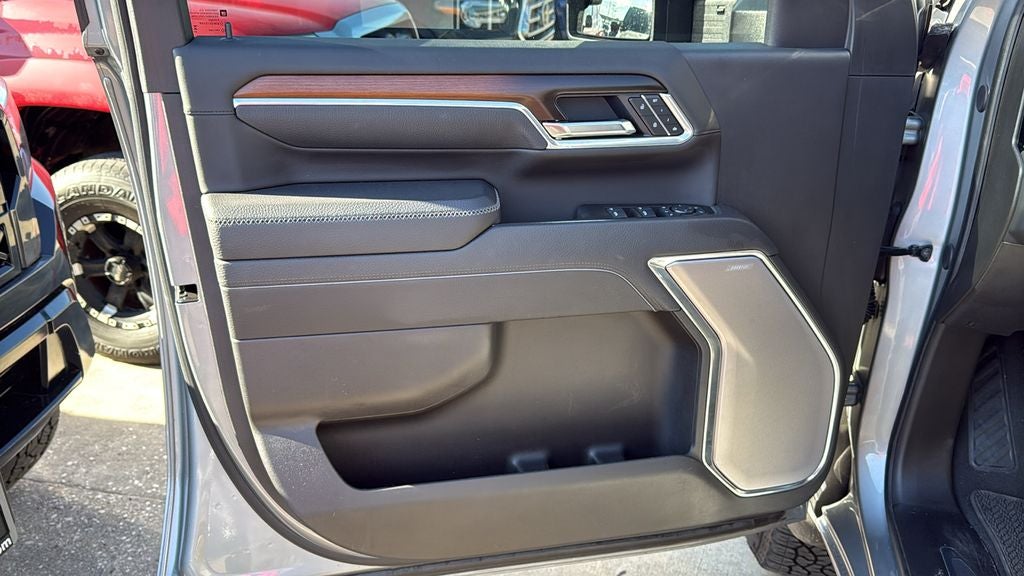 2025 GMC Sierra HD Denali