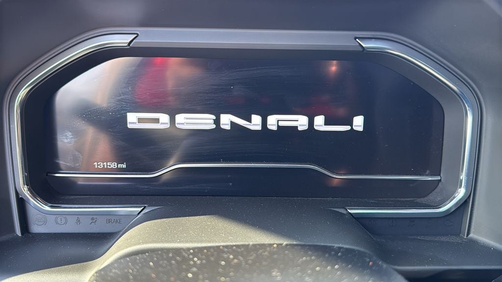 2025 GMC Sierra HD Denali