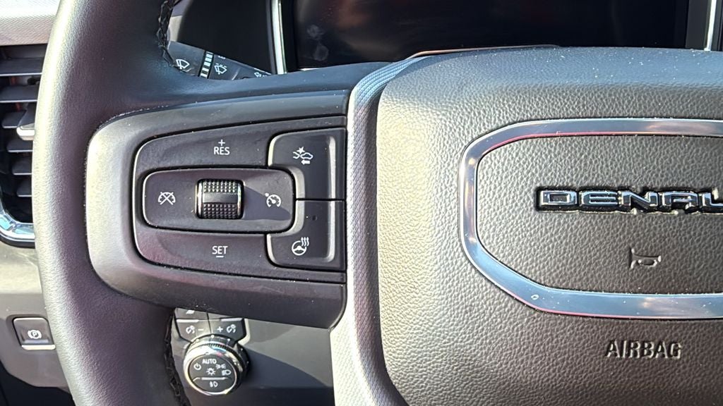 2025 GMC Sierra HD Denali