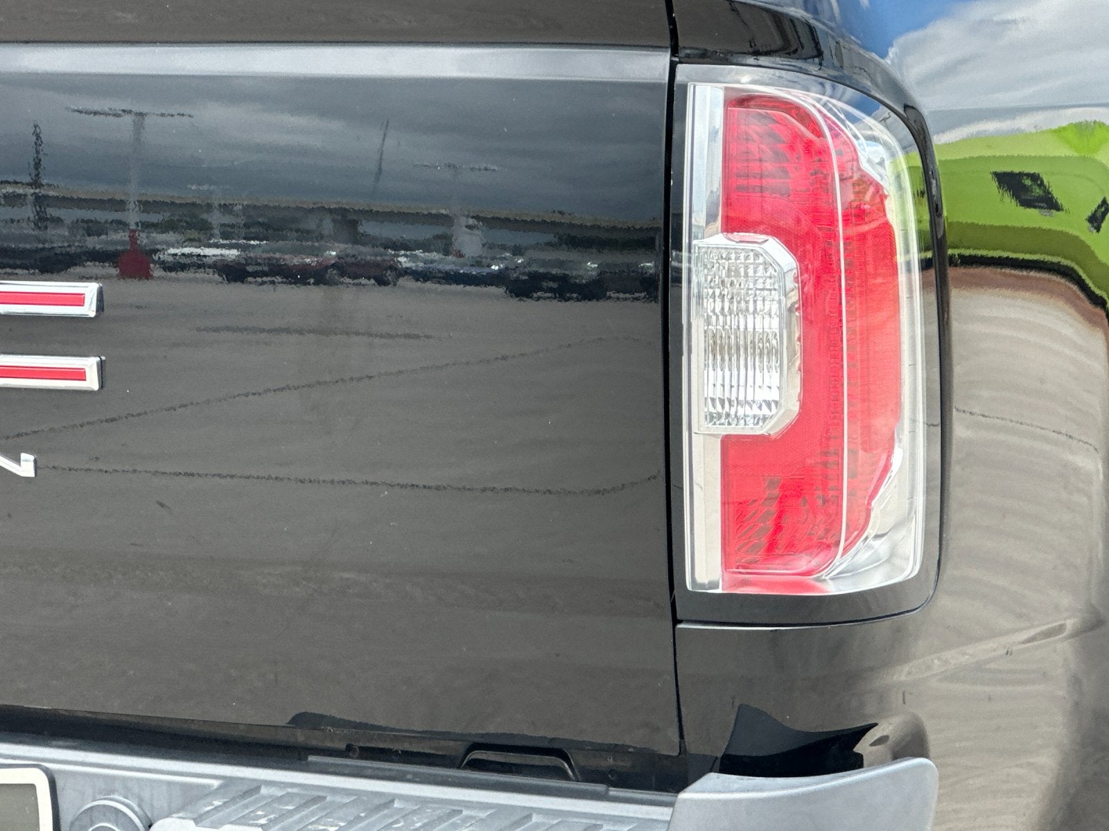 2021 GMC Canyon Elevation Standard