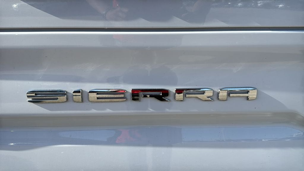 2024 GMC Sierra AT4