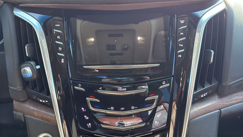 2018 Cadillac Escalade Luxury