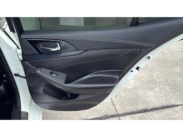 2023 Nissan Maxima Platinum