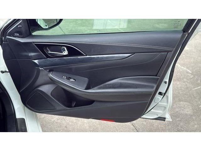 2023 Nissan Maxima Platinum