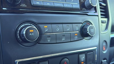 2022 Nissan Titan SV