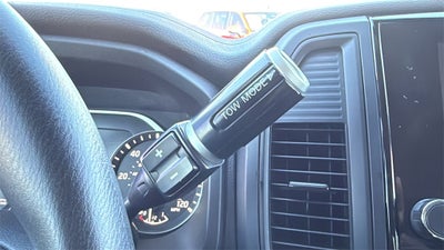 2022 Nissan Titan SV