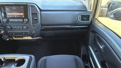 2022 Nissan Titan SV